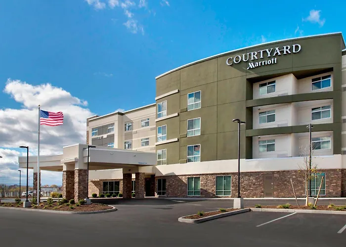 Courtyard By Marriott Schenectady At Mohawk Harbor