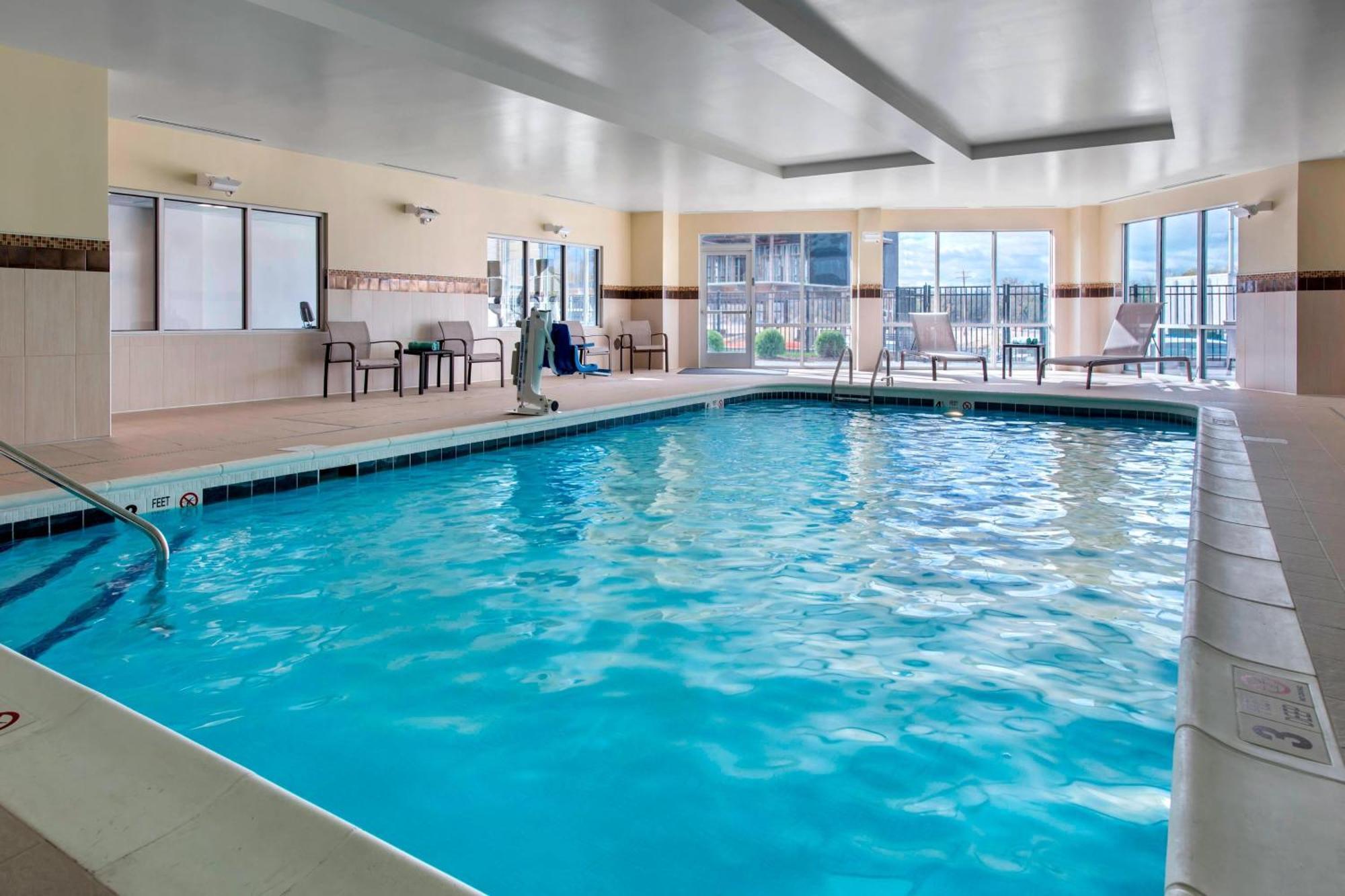 Courtyard By Marriott Schenectady At Mohawk Harbor Hotel